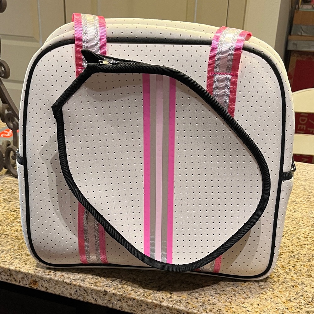 Stylish White and Pink Women's pickleball Bag. With long strap.